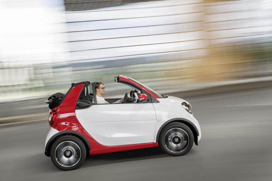  Smart ForTwo Passion Cabrio Urban Style 2016 года  (фото 21 из 25)